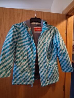 vintage Sims hooded snow jacket , girls size large, "wings" logo, RN 44741, Gree